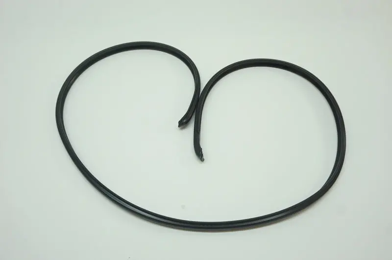 (New) 356/911/912 Narrow Rocker Rubber Insert - 1959-73 1