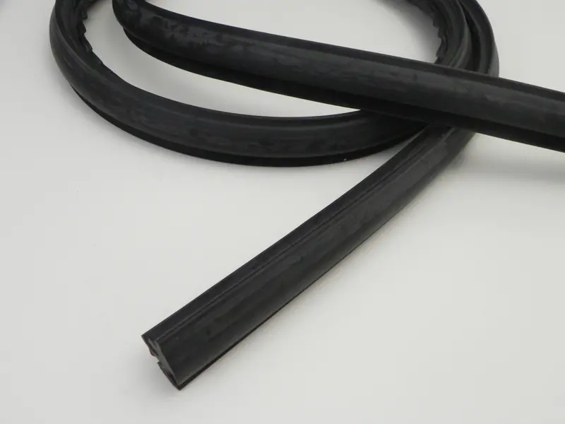 (New) 356 B/C Rear Removable Hardtop To Body Seal - 1959-65 2