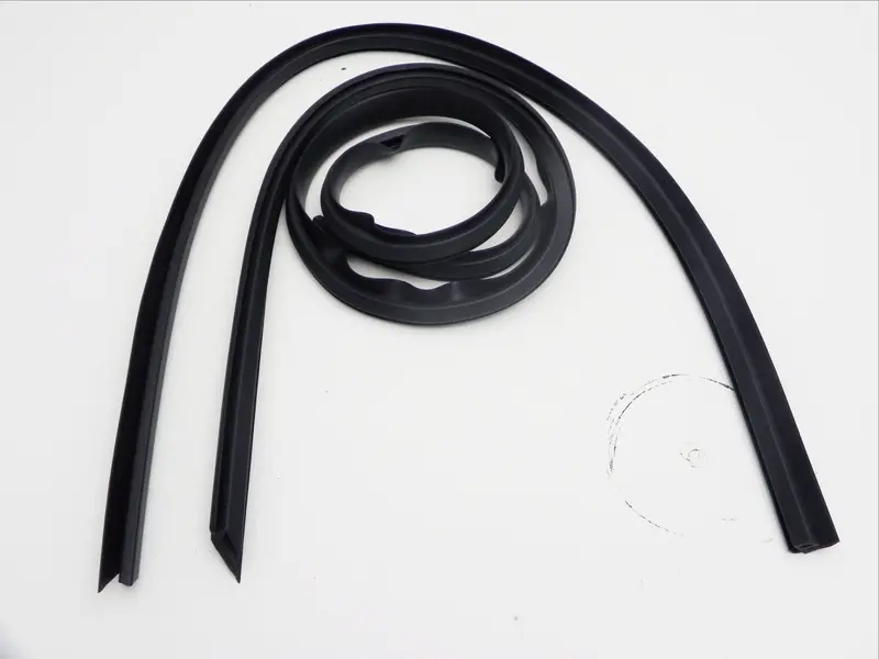 (New) 356 Coupe Right Hand Door Seal On Body - 1950-65 1