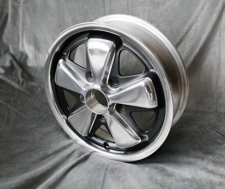 (New) 356C/911/912 Reproduction 4.5J X 15 Fuchs Wheel 1