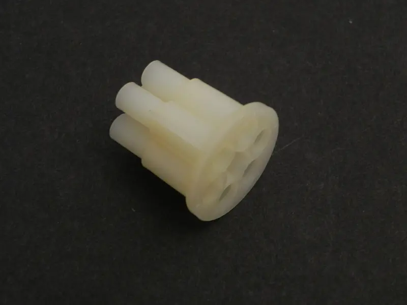 (New) 6 Pole Socket 1