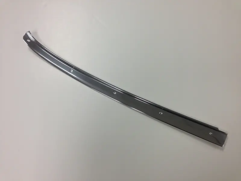 (New) 911/912 Coupe Right Movable Quarter Window Trim - 1968-77 1