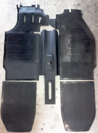 (New) 911/912 Coupe Rubber Floor Mat Set - 1965-73 1