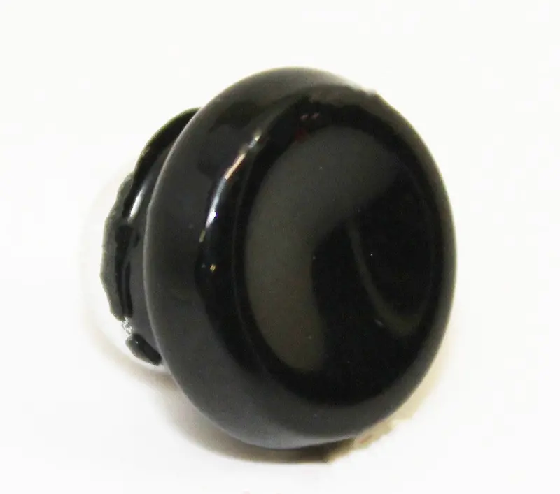(New) 911/912 Early Dash Button Plug - 1965-69 1