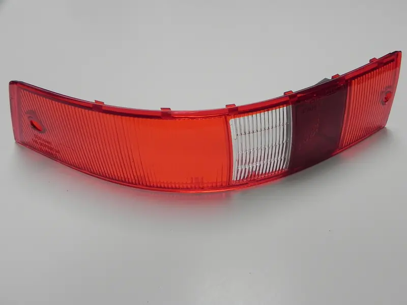 (New) 911/912 Left Side Usa Red/White Tail Light Lens - 1965-68 1