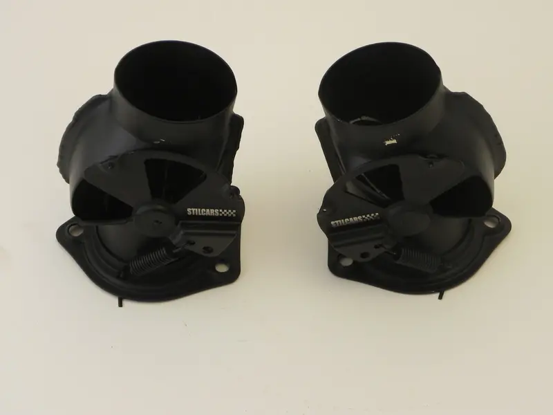 (New) 911/912 Pair Of Black Early Heater Valves - 1965-86 1
