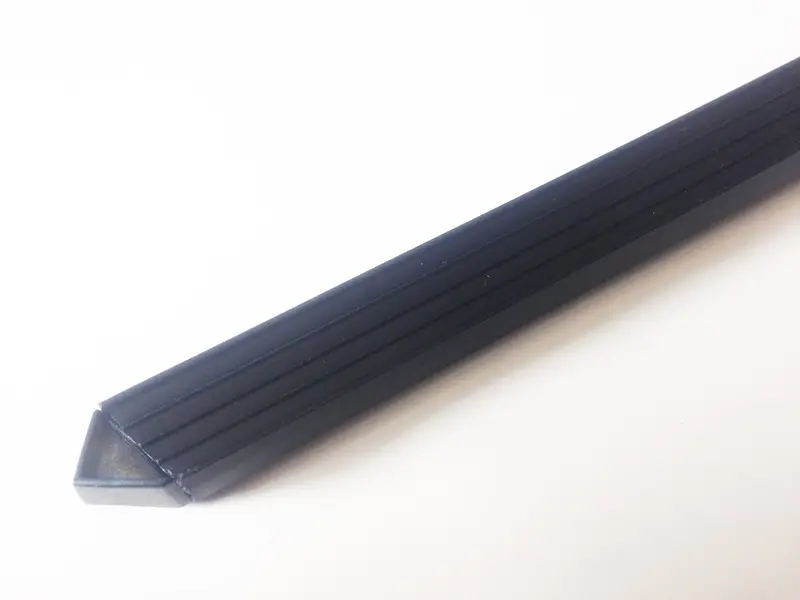 (New) 911/912 Right Rear Bumper Seal - 1969-73 2