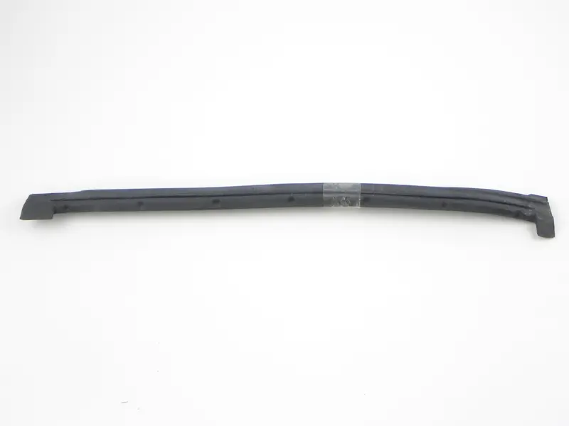 (New) 911/912 Targa Right Top Seal - 1967-69 1
