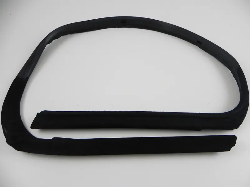 (New) 911/912 Targa Top Seal - 1969-73 1