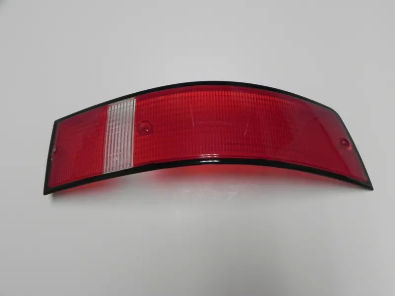 (New) 911/912E/930 Right Side Usa Tail Light Lens With Black Trim - 1973-89 2