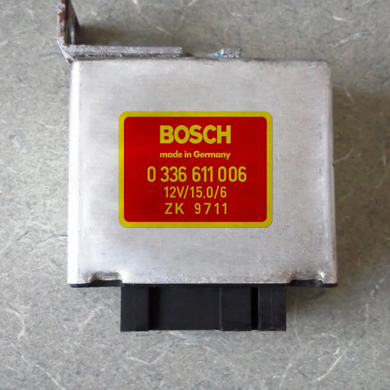 (New) 911/914 Red Bosch Rpm Transducer Decal - 1969-71 2