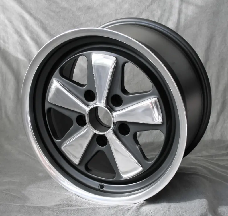(New) 911/928/944/968/986 Reproduction 9J X 17 Fuchs Wheel 1