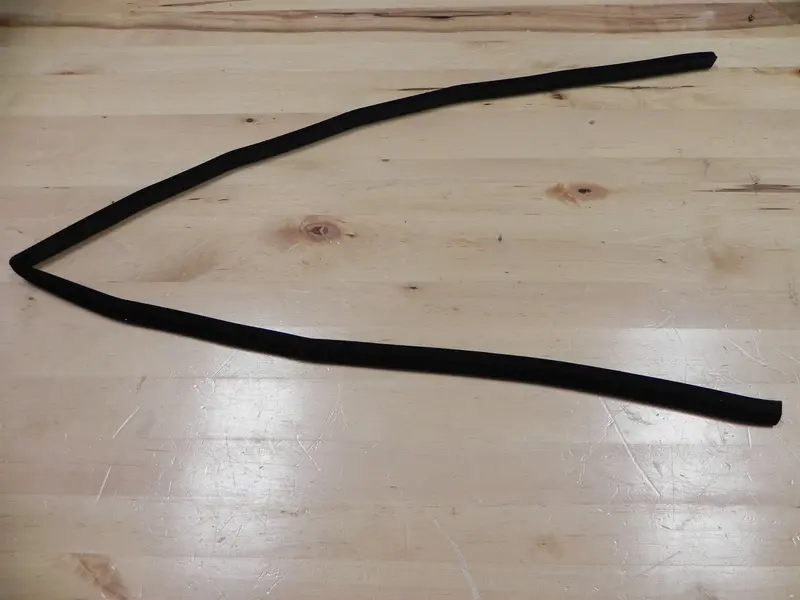 (New) 911/930 Coupe Velvet Left Upper Door Seal On Body - 1977-85 1