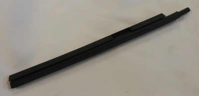 (New) 911 Cabriolet Top To Body Seal Right - 1983-94 2