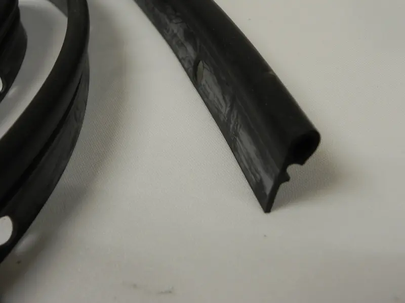 (New) 911 Convertible Body To Roof Seal Rear Cowl - 1983-94 2