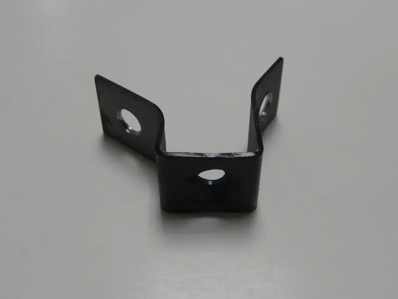 (New) 911 Gusset Plate For Oil Line Hold - 1970-89 1