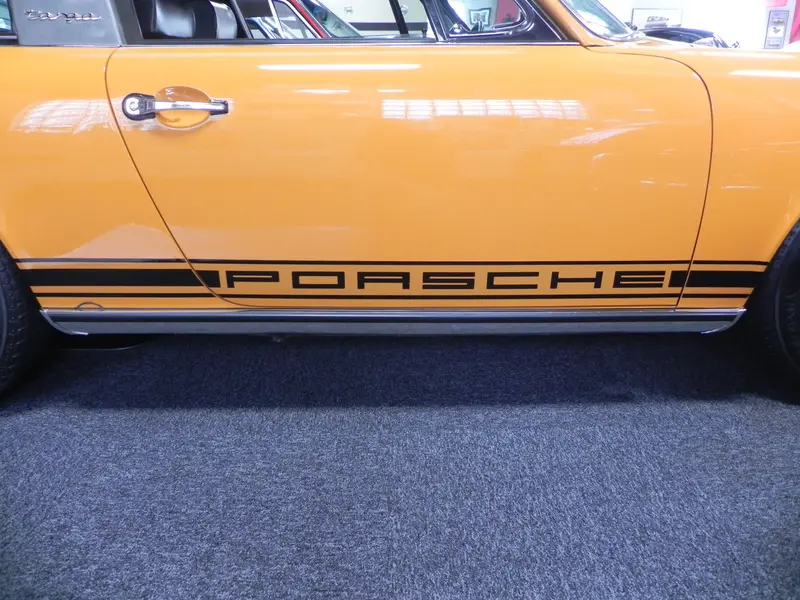 (New) 911 Porsche Adhesive Logo Right Black - 1965-73 1