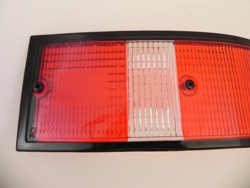 (New) 911 Porsche Right Side Usa Tail Light Lens With Black Trim - 1973-89 2