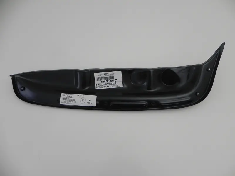 (New) 911 Right Fender Joining Plate W/ Weld Nuts - 1965-68 1