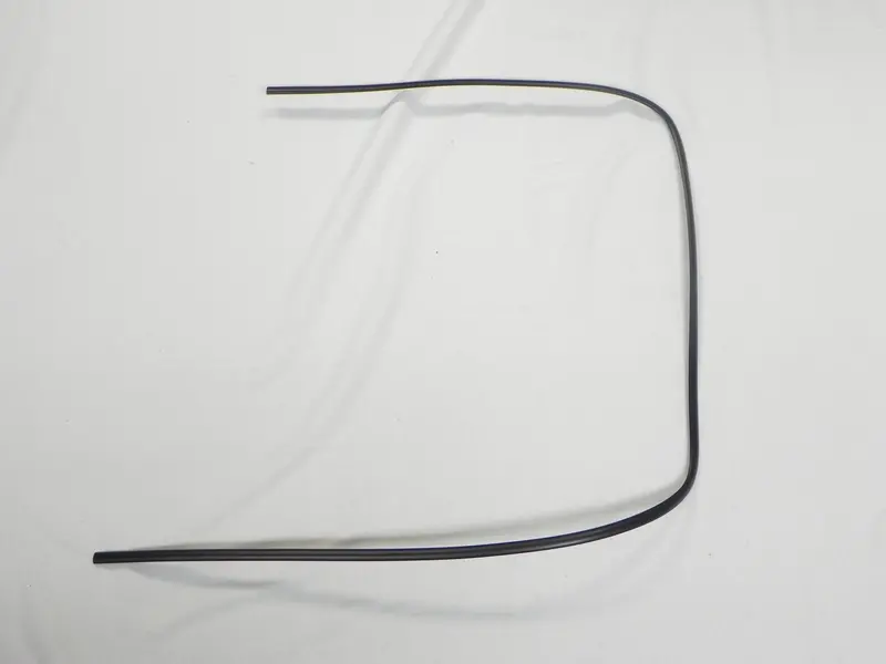 (New) 911 Right Front Black Windshield Trim - 1974-89 1