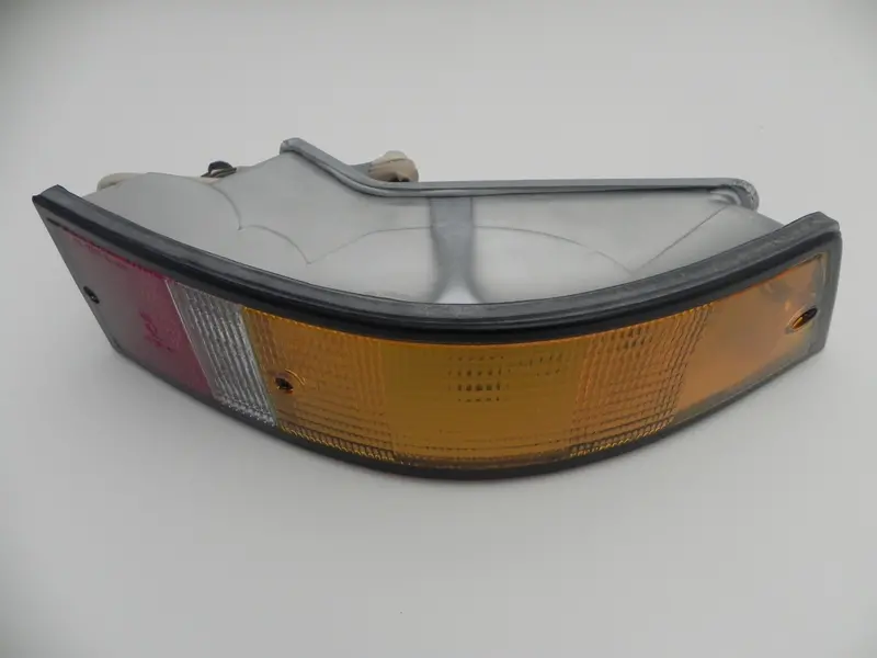 (New) 911 Right Rear Tail Light Assembly - 1987-89 2