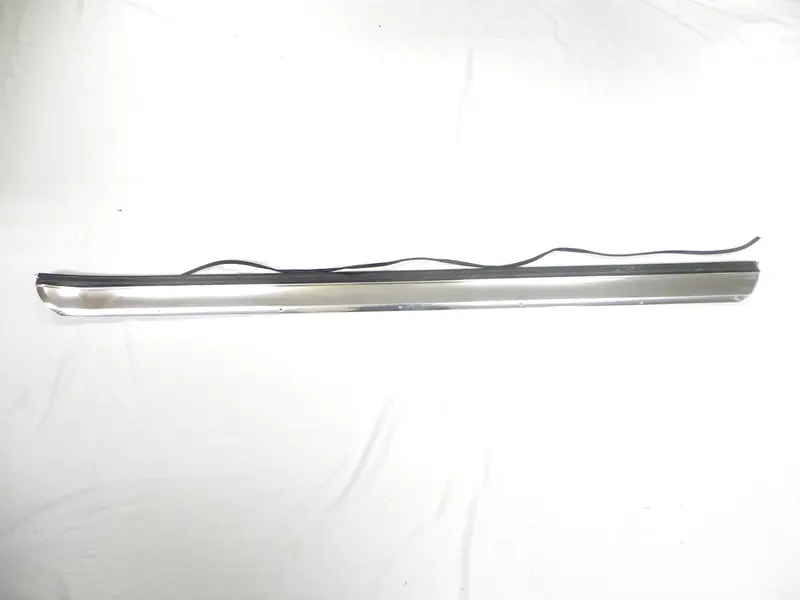 (New) 911 Rs Right Rocker Molding - 1973 1