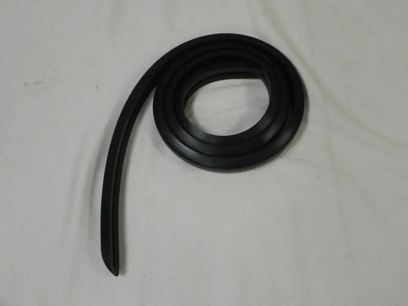 (New) 911 S Below Door Rubber Deco Insert - 1967 1