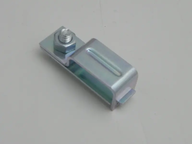 (New) 911 T/E/S Mfi Injection Line Clamp - 1970-73 1