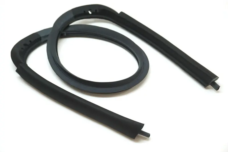 (New) 911 Targa Top Bar Seal 1986-94 1