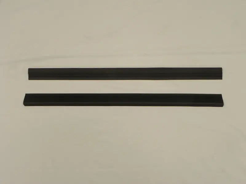 (New) 911 Threshold Profile Rubber Pair - 1965-75 1