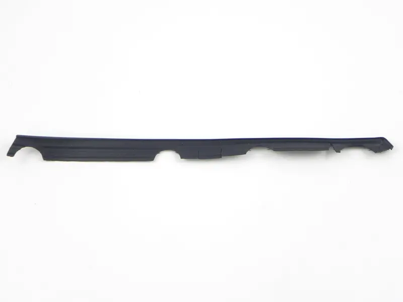 (New) 911/Turbo Front Or Rear Fender Seal - 1976-89 1
