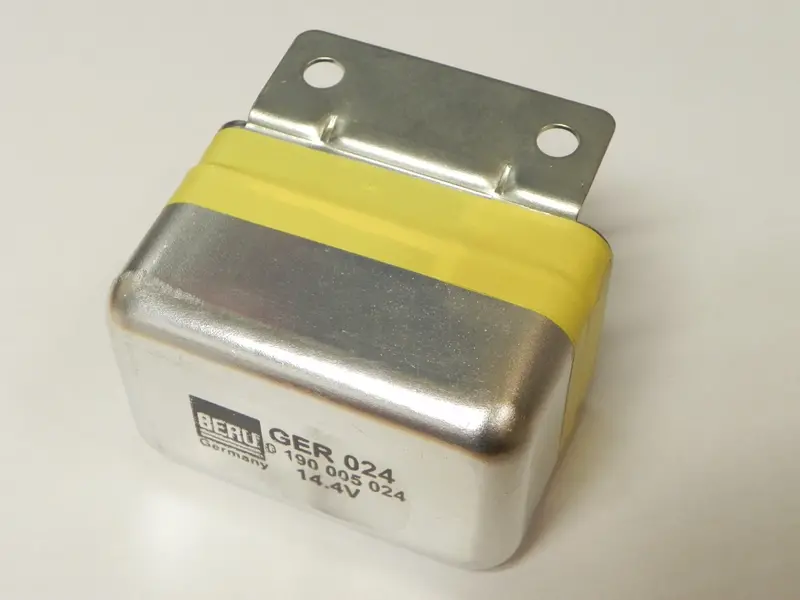 (New) 911 Voltage Regulator 1965-73 1