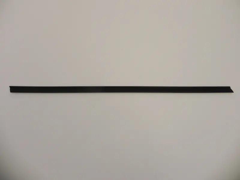 (New) 914 Door Window Slot Seal Right, Outer Scraper - 1970-76 1