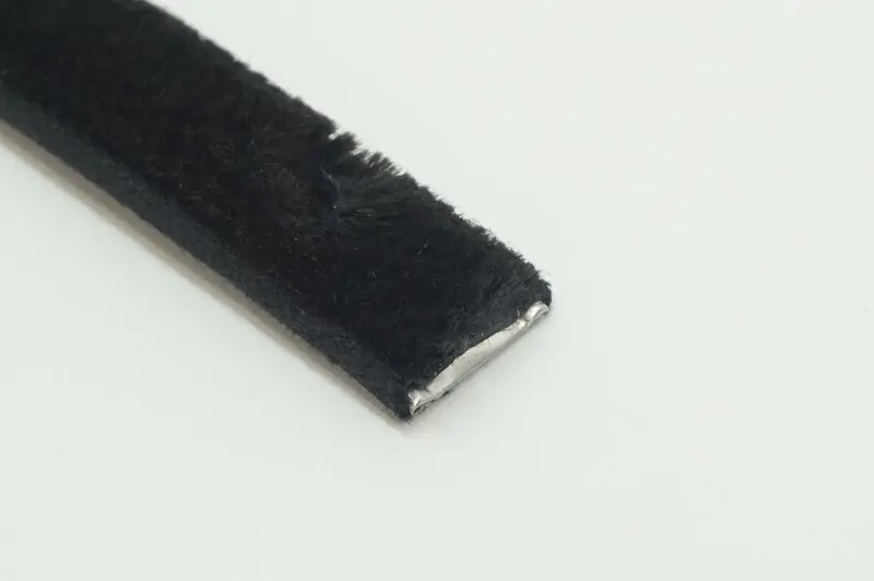 (New) 914 Outer Left Or Right Hand Fuzzy Window Seal - 1970-76 2