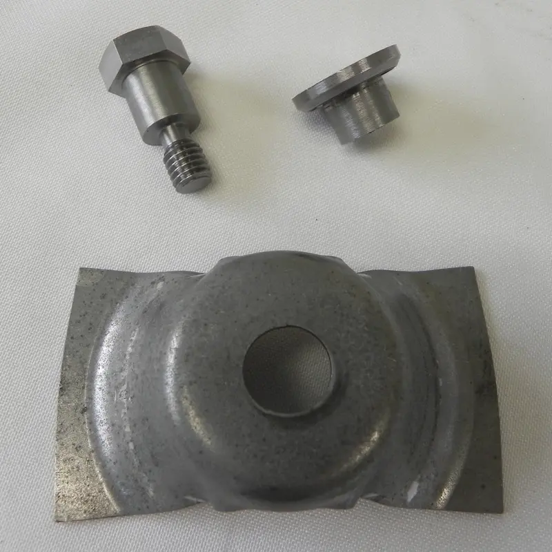 (New) 914 Trunk Hinge Bracket W/ Bolt - 1970-76 1