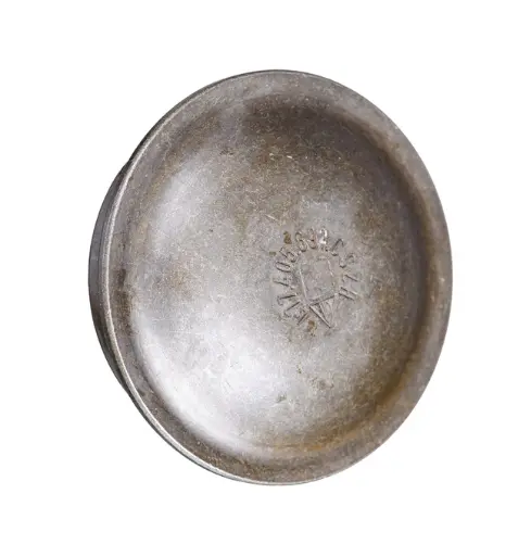 (New) 924, 944, 968 Cap For Front Wheel Hub - 1976-95 1