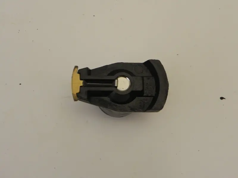 (New) 924 Distributor Rotor - 1981-85 1