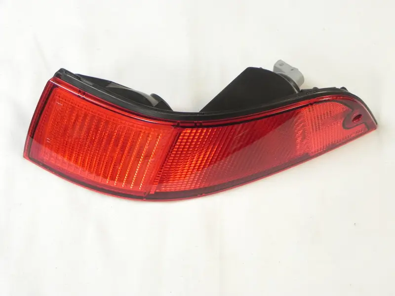 (New) 993 Right Rear Usa Tail Light Assembly - 1994-98 1