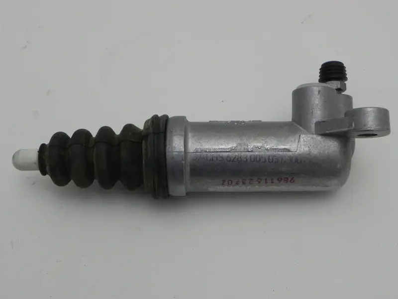 (New) Boxster/Cayman Clutch Slave Cylinder 1