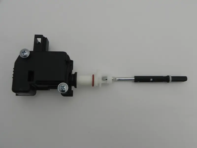(New) Cayenne Fuel Door Actuator 2003-05 1
