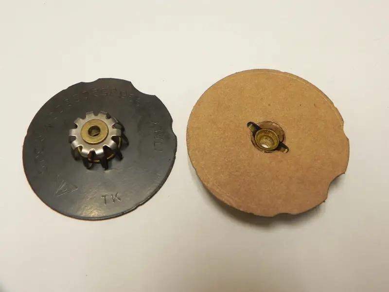 (New) Disc Brake Pad Shim/Damper 1