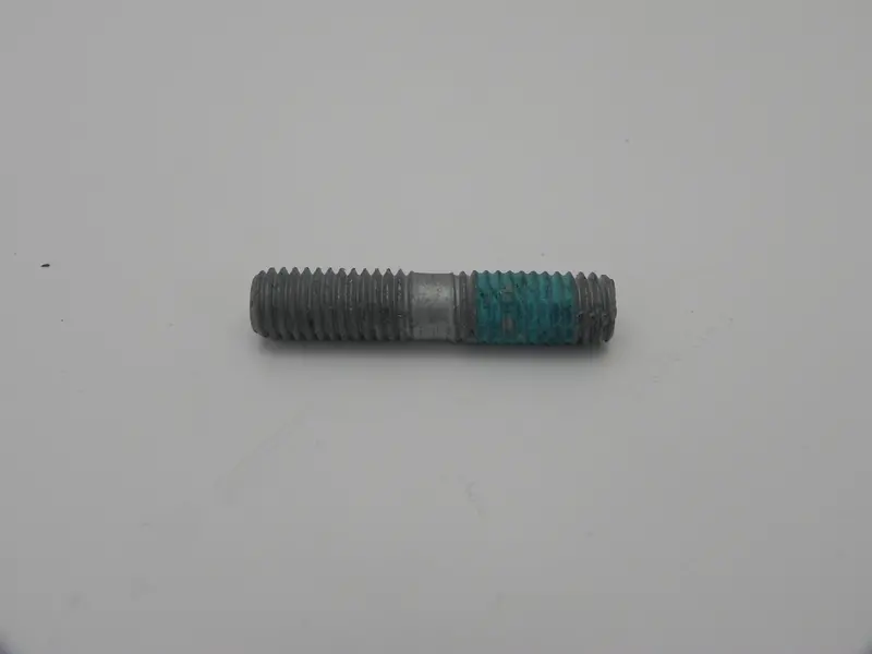 (New) Exhaust Manifold Stud M8x38 1