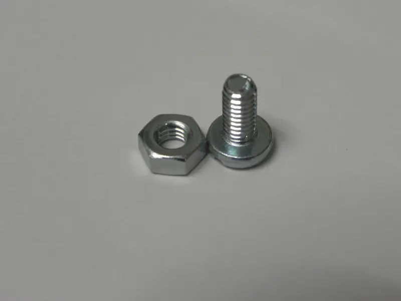(New)  M4 X 0.7Mm Cheese Head Slotted Screw, 7Mm Head Diameter 1