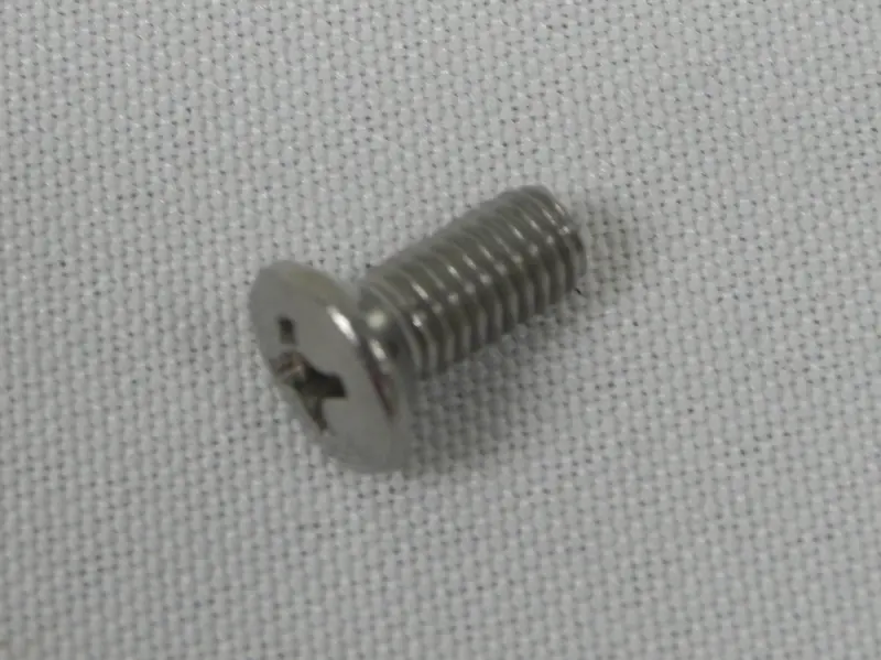 (New) M5-.80 X 12 Phillips Oval Head Machine Screw 1