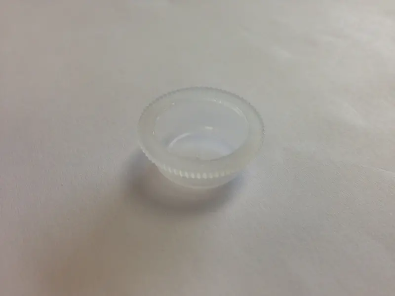 (New) Plastic 19Mm Plug 1
