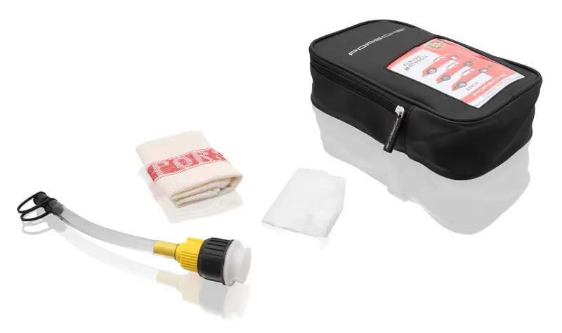 (New) Porsche Classic Motoroil Pouch 1