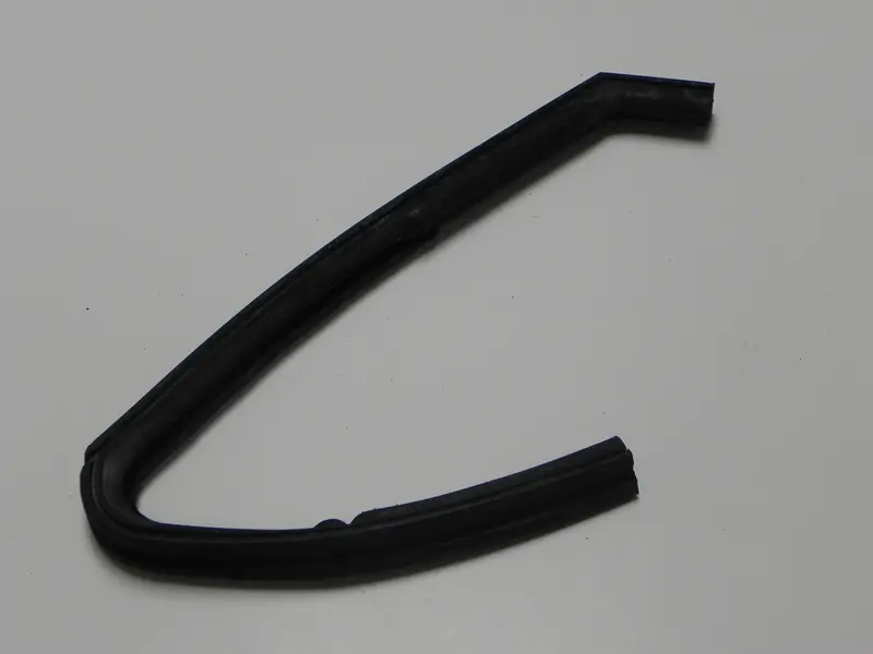 (New) Right Cabriolet Or Karmann Hardtop Vent Window Seal - 1958-65 1