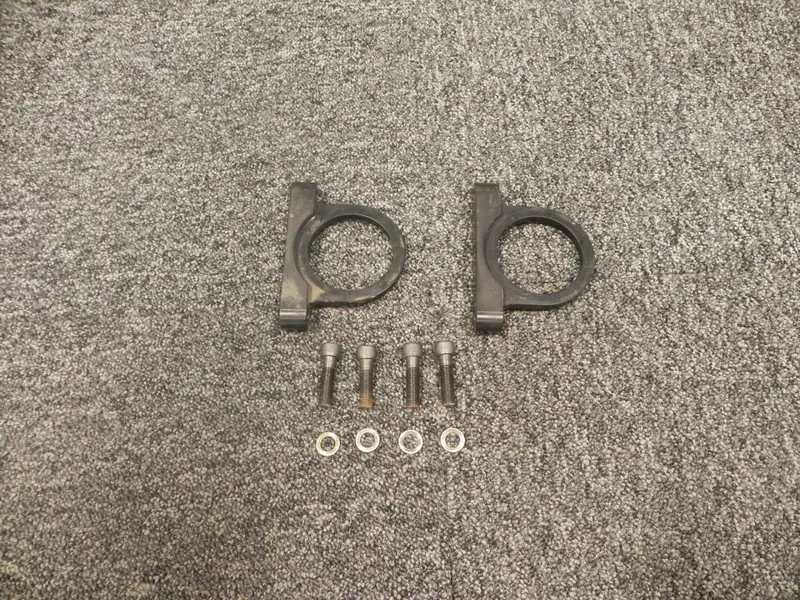 (New) Right Side Air Jack Brackets 1