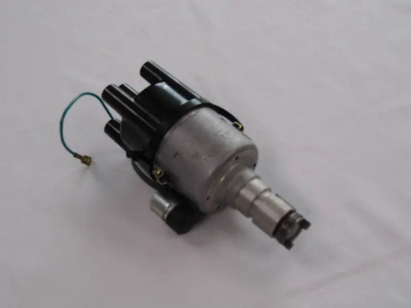 (Nos) 356/912/914 Bosch Distributor With Black Cap 1956-76 1