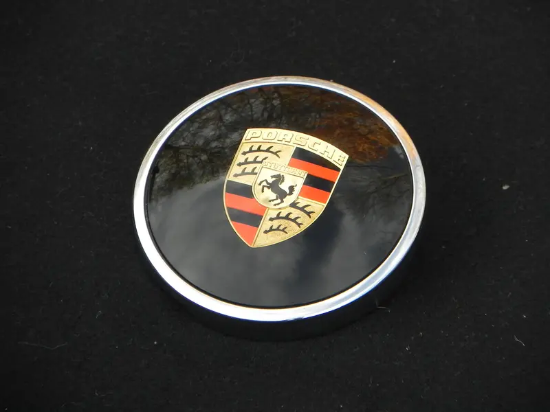 (Nos) 356 A/Speedster Rare Early Petri Center Horn Button - 1950-59 2